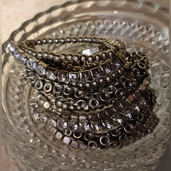 Forever 21 Beaded Stretch Bracelet - Picture 2 of 7